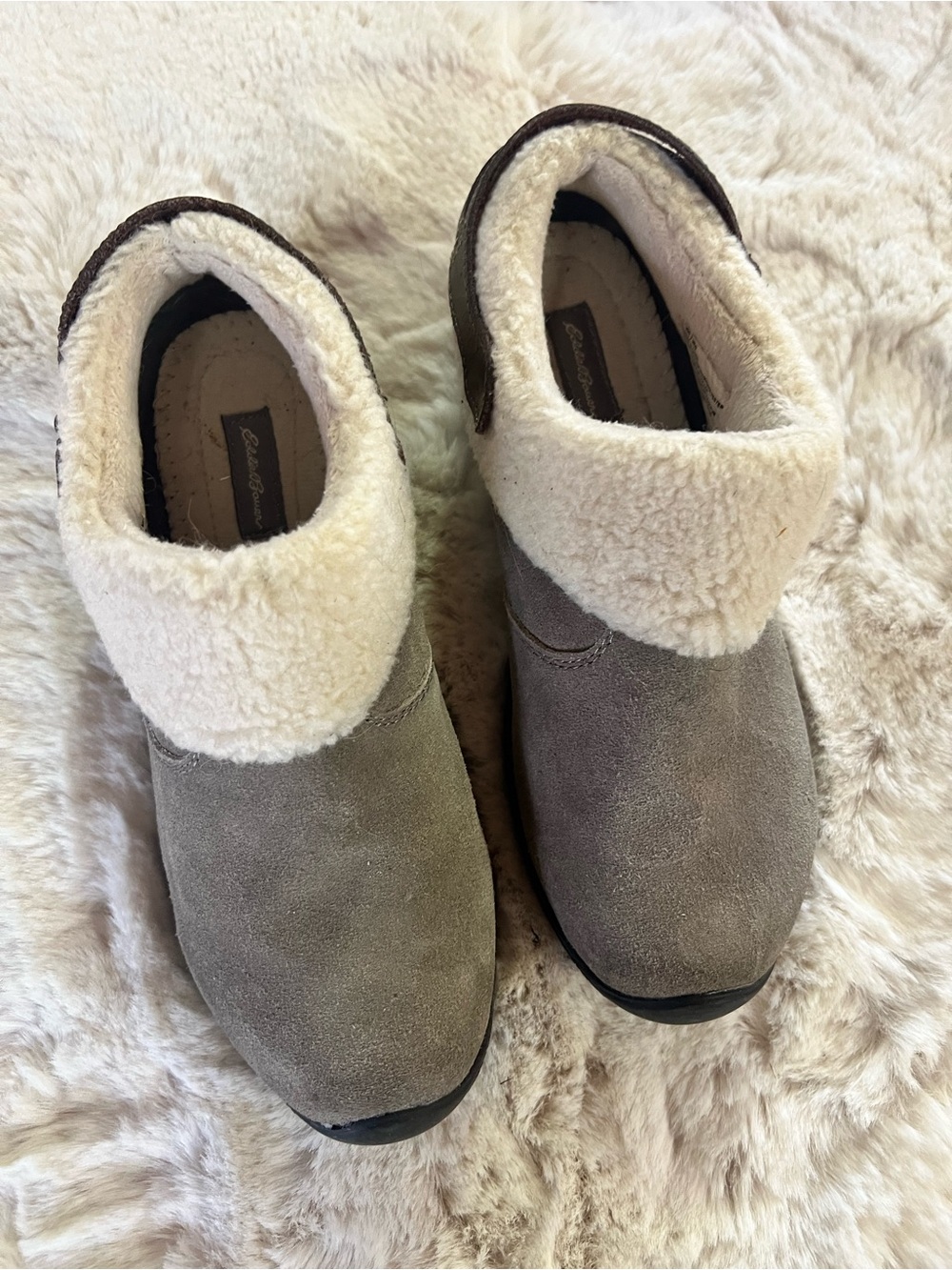 Eddie Bauer Shoes gray suede - Picture 2 of 7